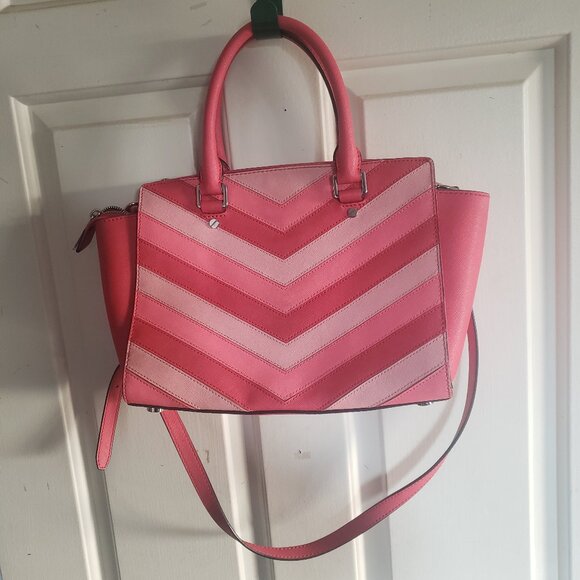 Michael Kors Selma Chevron - Picture 2 of 5